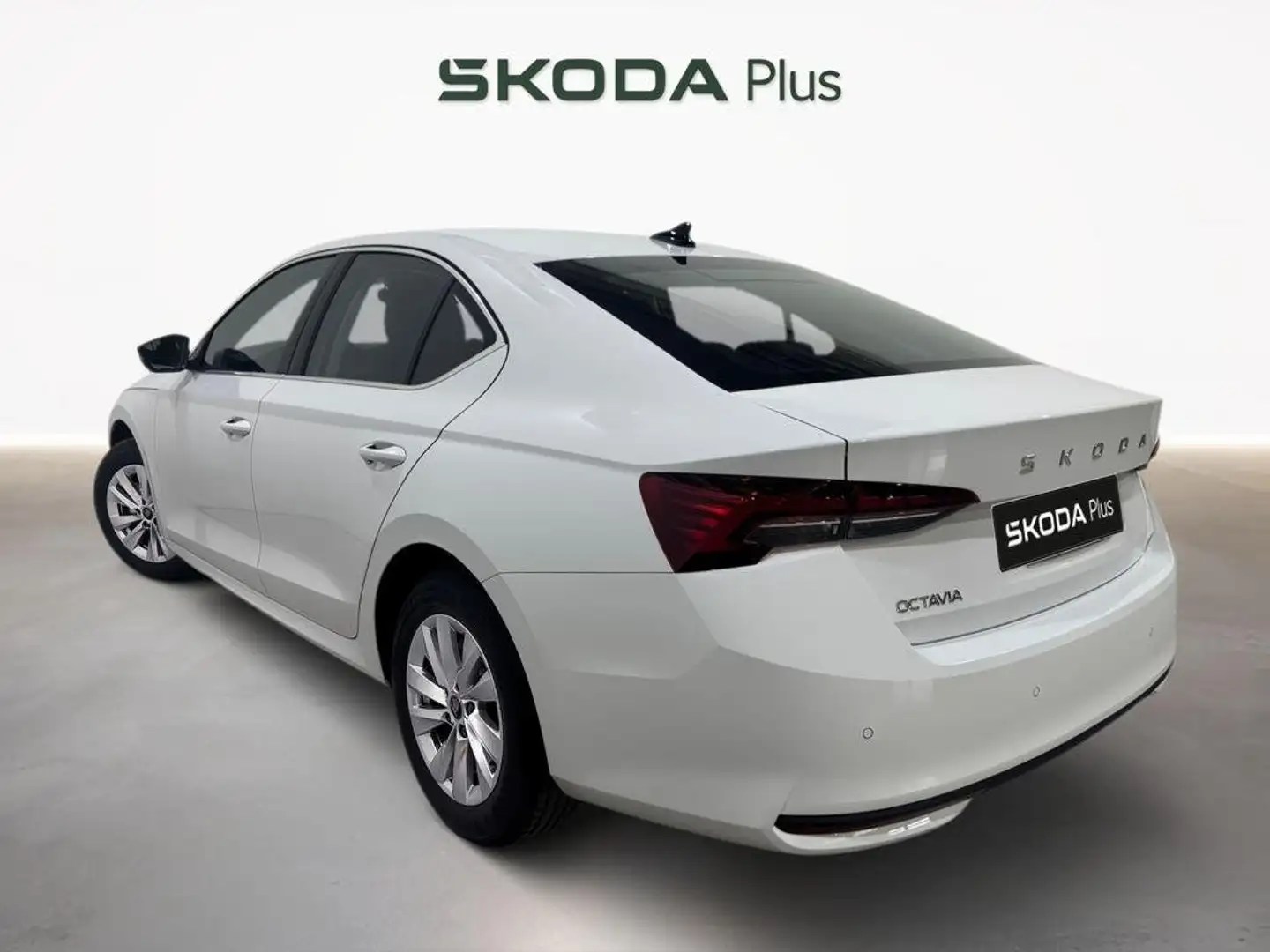 Skoda Octavia 2.0TDI Selection DSG7 110kW Blanco - 2