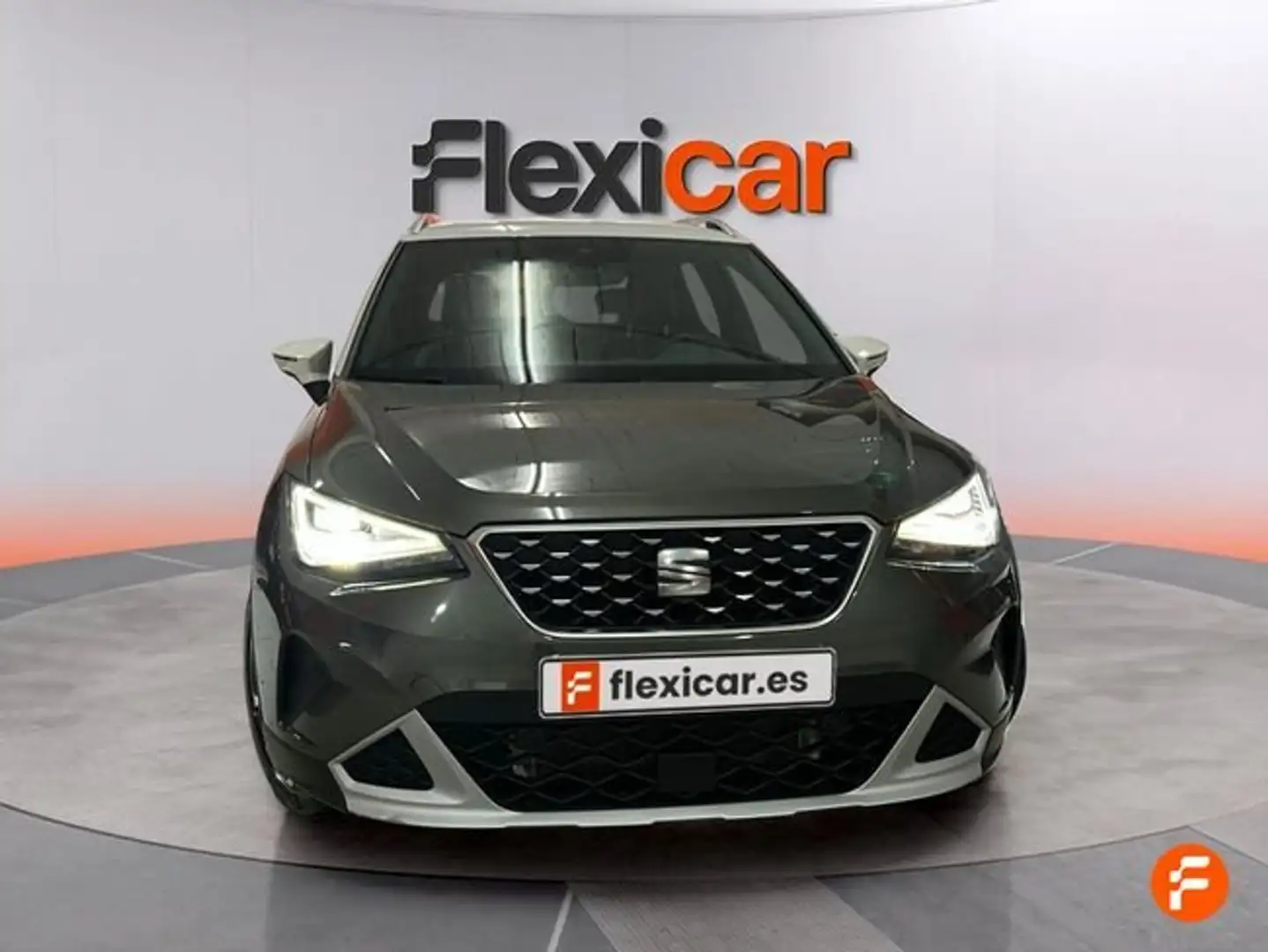 SEAT Arona 1.5 EcoTSI S&S Special Edition DSG7 150 Gris - 2