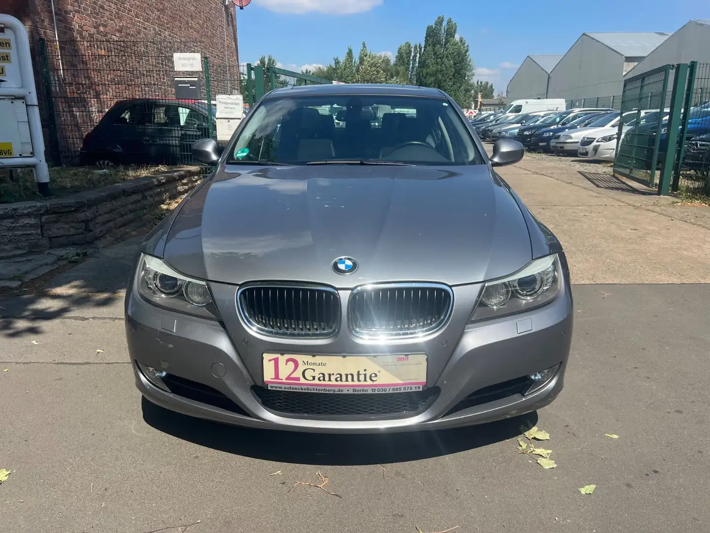 BMW 320 Baureihe 3 Lim. 320d 1.Hand+Sh.gepflegt Grau - 2