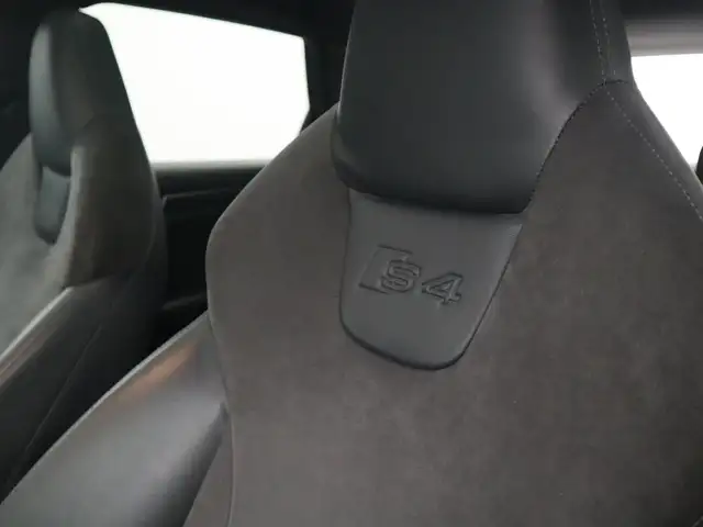 Audi A4 view 27