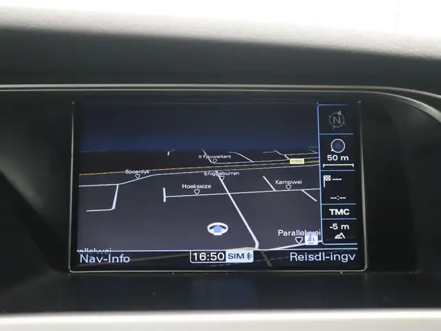 Audi A4 view 13