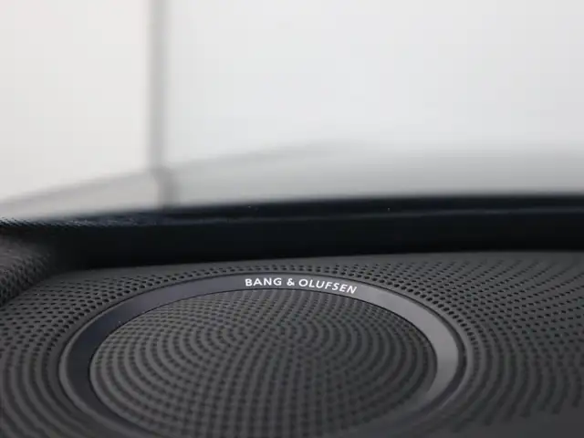 Audi A4 view 18