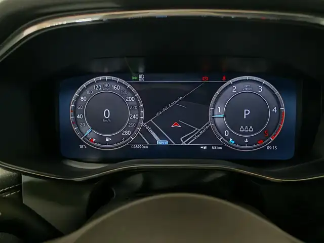 Jaguar F-Pace view 15