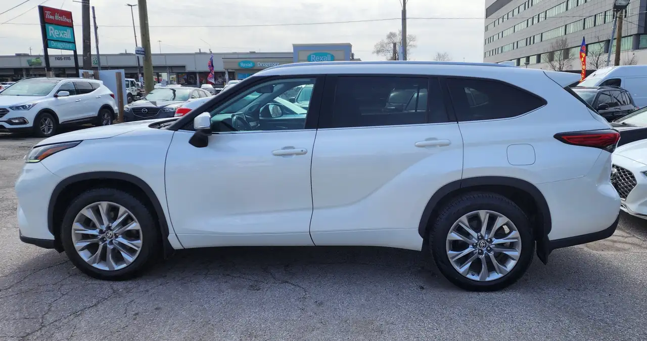 Toyota Highlander снимка Toyota Highlander