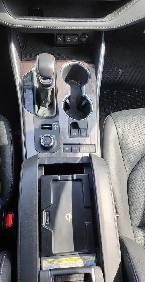 Toyota Highlander снимка Toyota Highlander