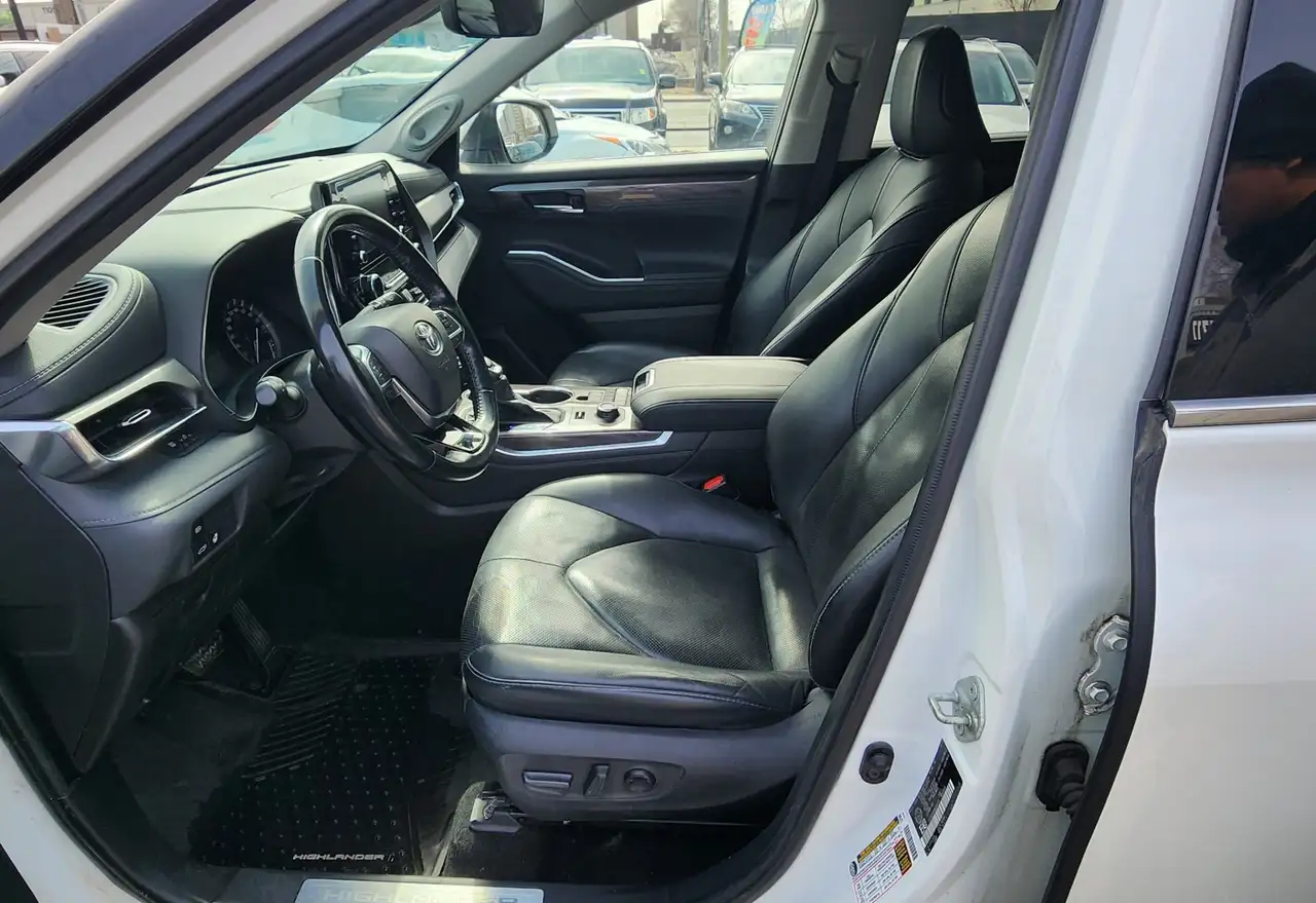 Toyota Highlander снимка Toyota Highlander