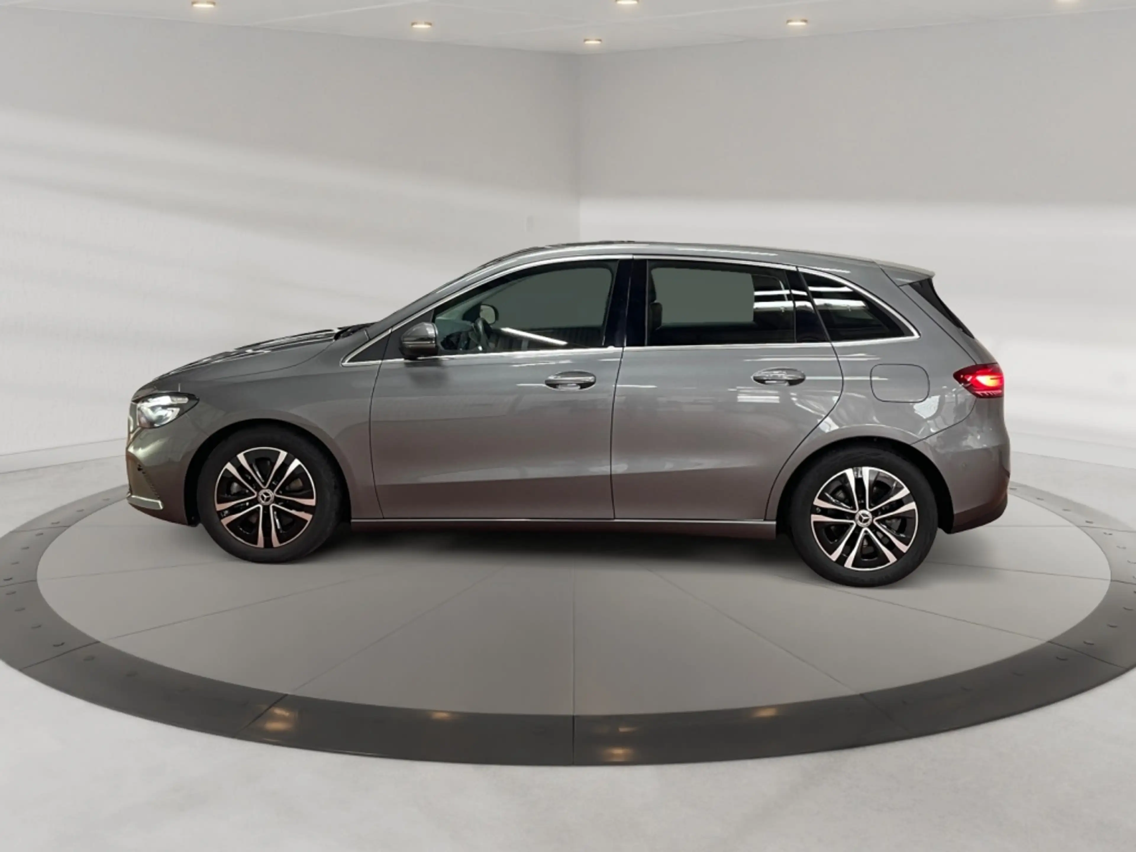 Mercedes-Benz B 220 4matic Progressive MBUX+Progressive+AHK — photo 5
