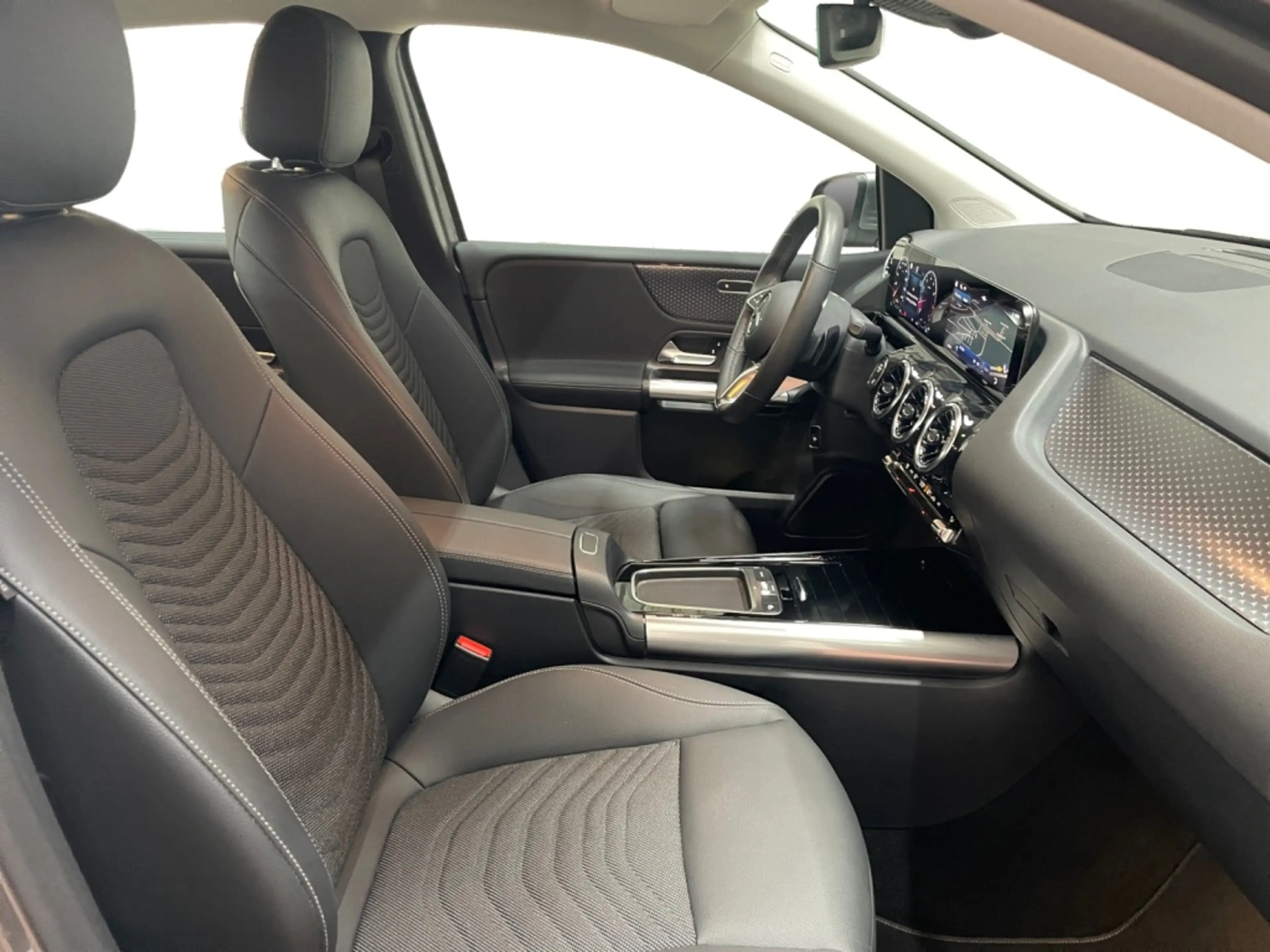 Mercedes-Benz B 220 4matic Progressive MBUX+Progressive+AHK — photo 10