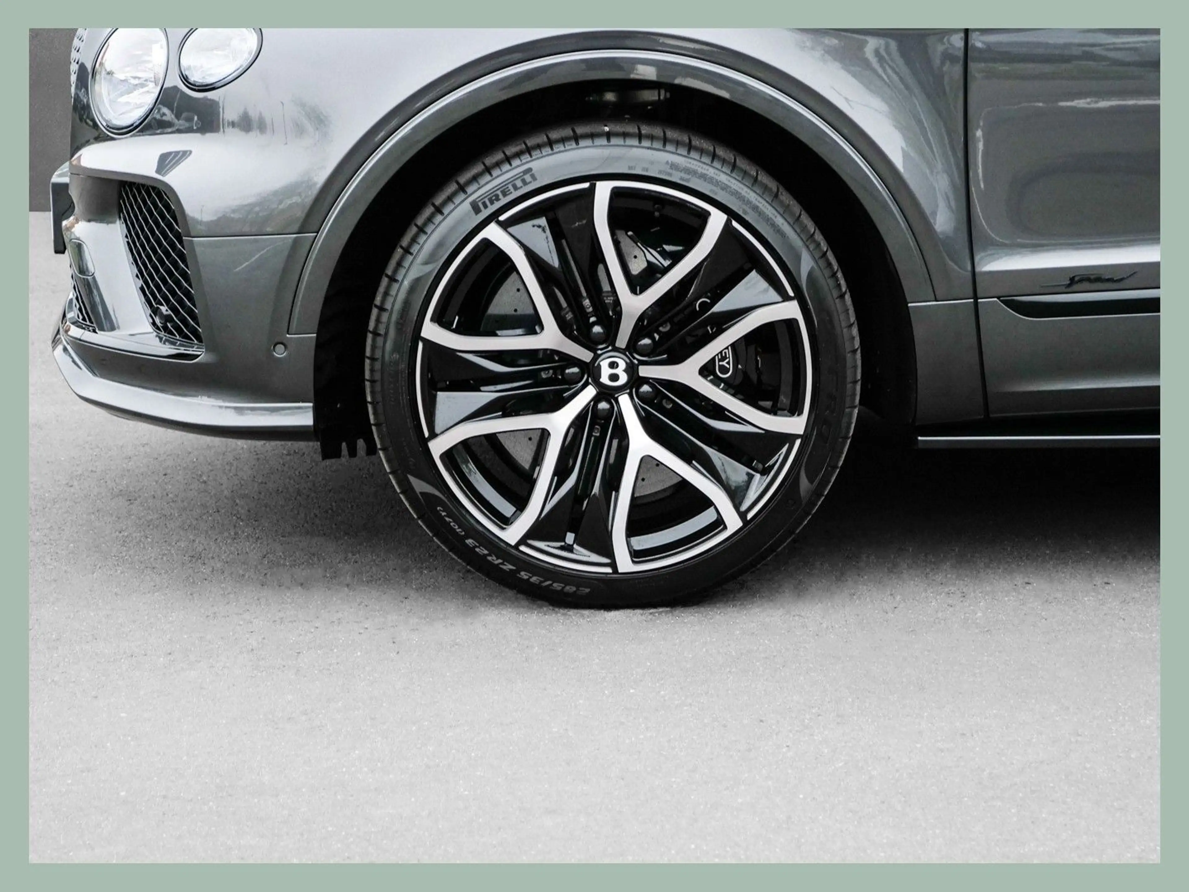 Bentley Bentayga Speed // BENTLEY DÜSSELDORF — photo 6