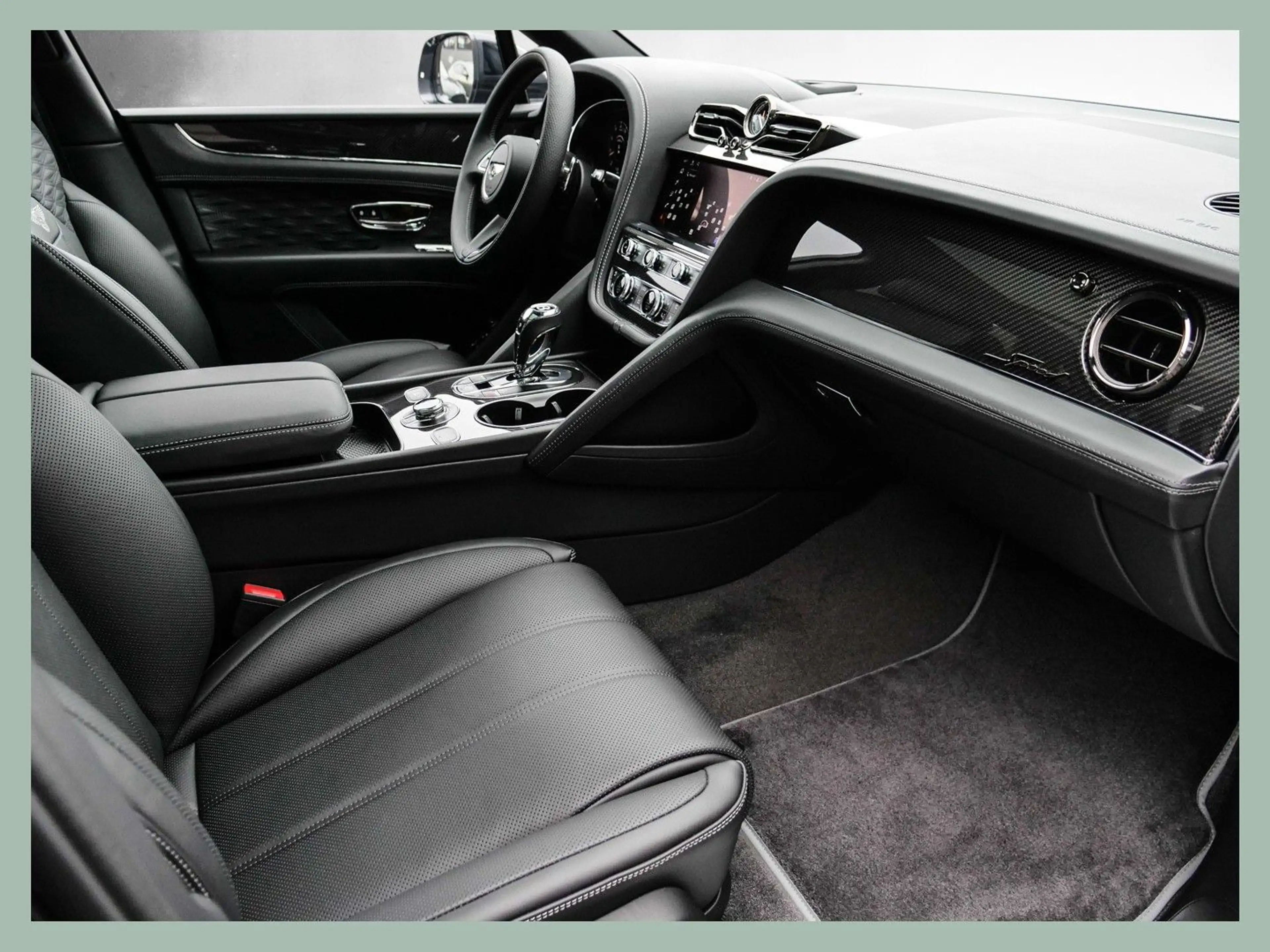 Bentley Bentayga Speed // BENTLEY DÜSSELDORF — photo 10