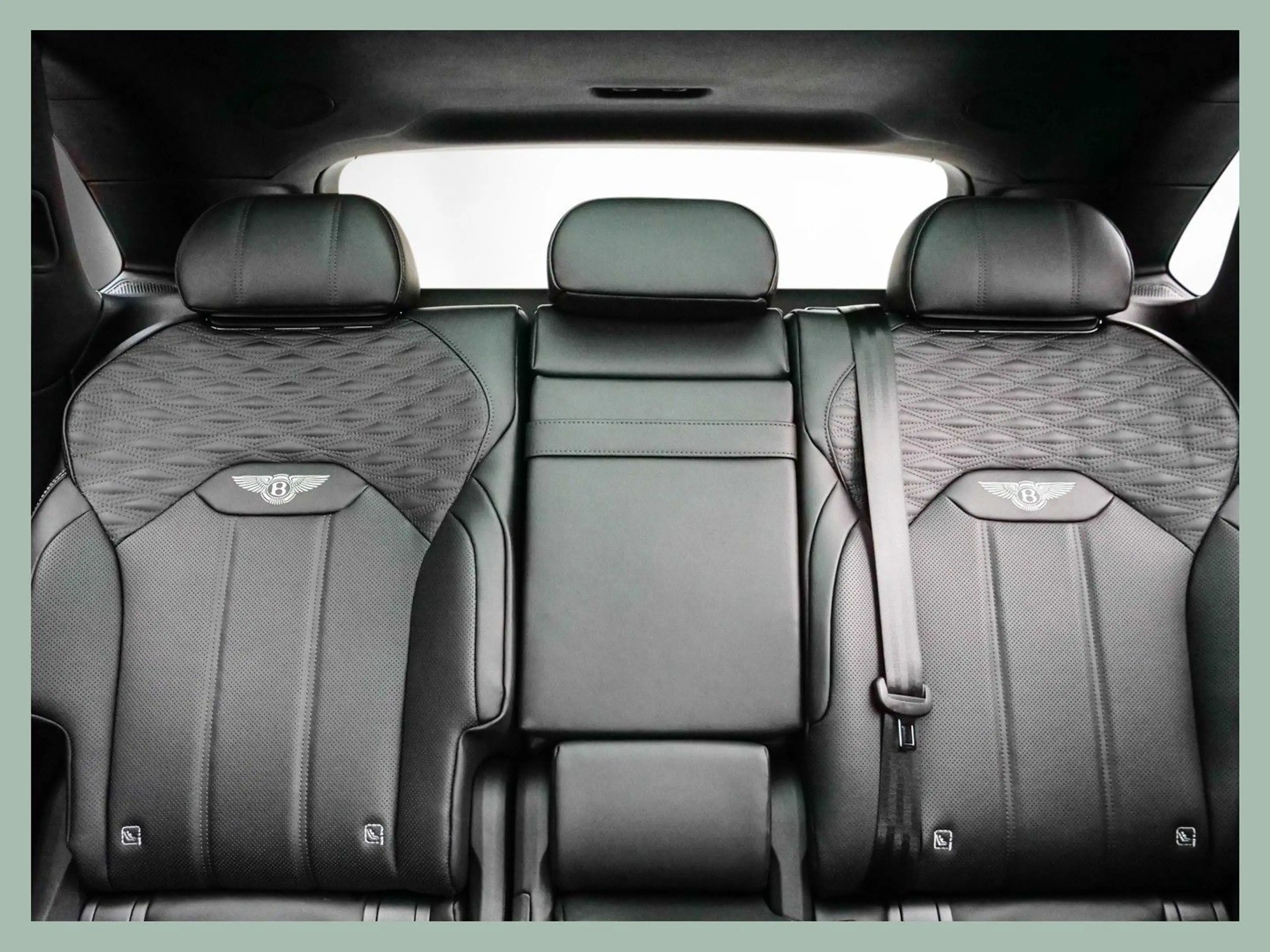 Bentley Bentayga Speed // BENTLEY DÜSSELDORF — photo 14