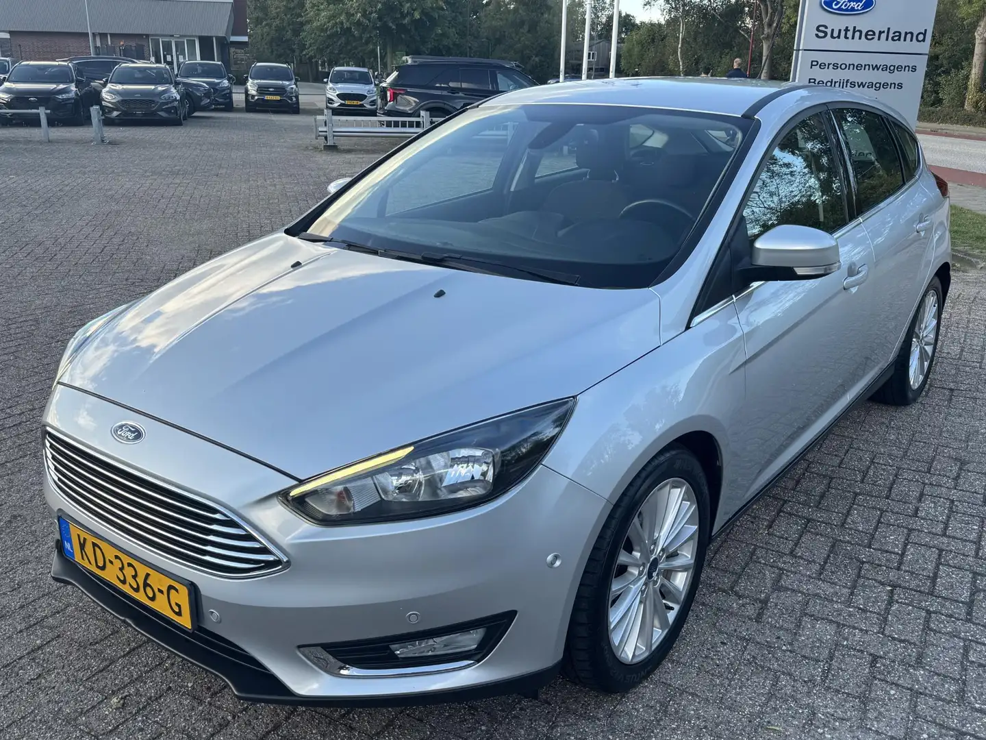Ford Focus 1.5 Ecoboost Titanium 150pk Trekhaak | Cruise cont Gris - 2