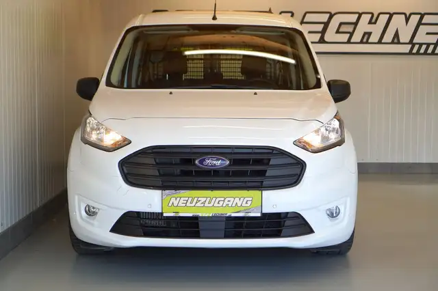 Ford Transit Connect view 9
