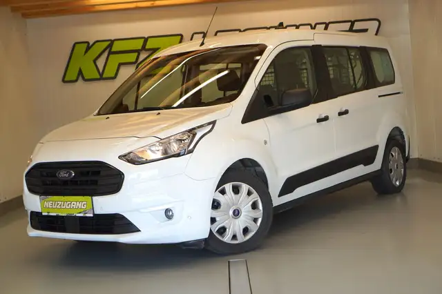 Ford Transit Connect view 8