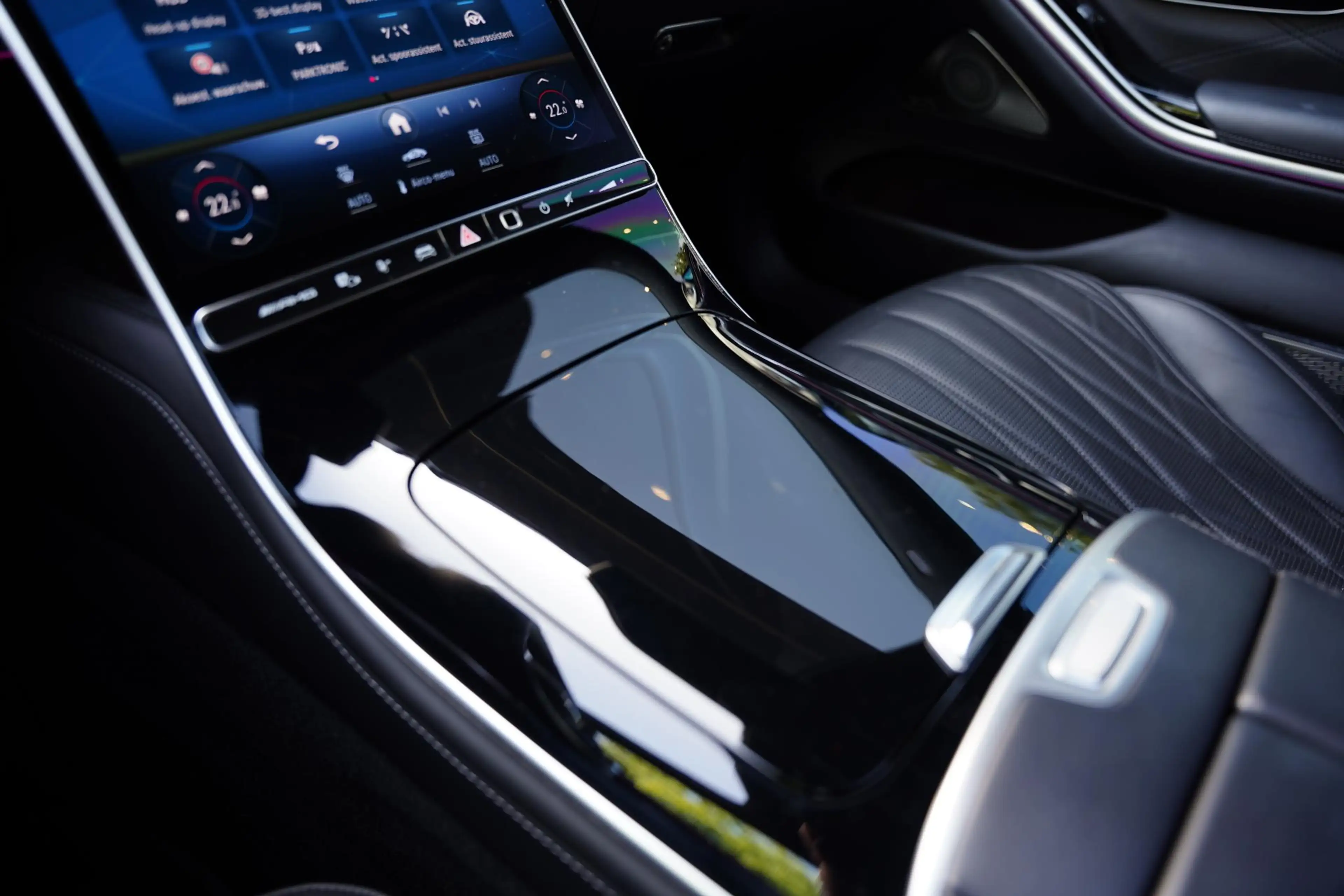 Mercedes-Benz S 63 AMG S E Performance / Carbon Pakket / Burmester — photo 17