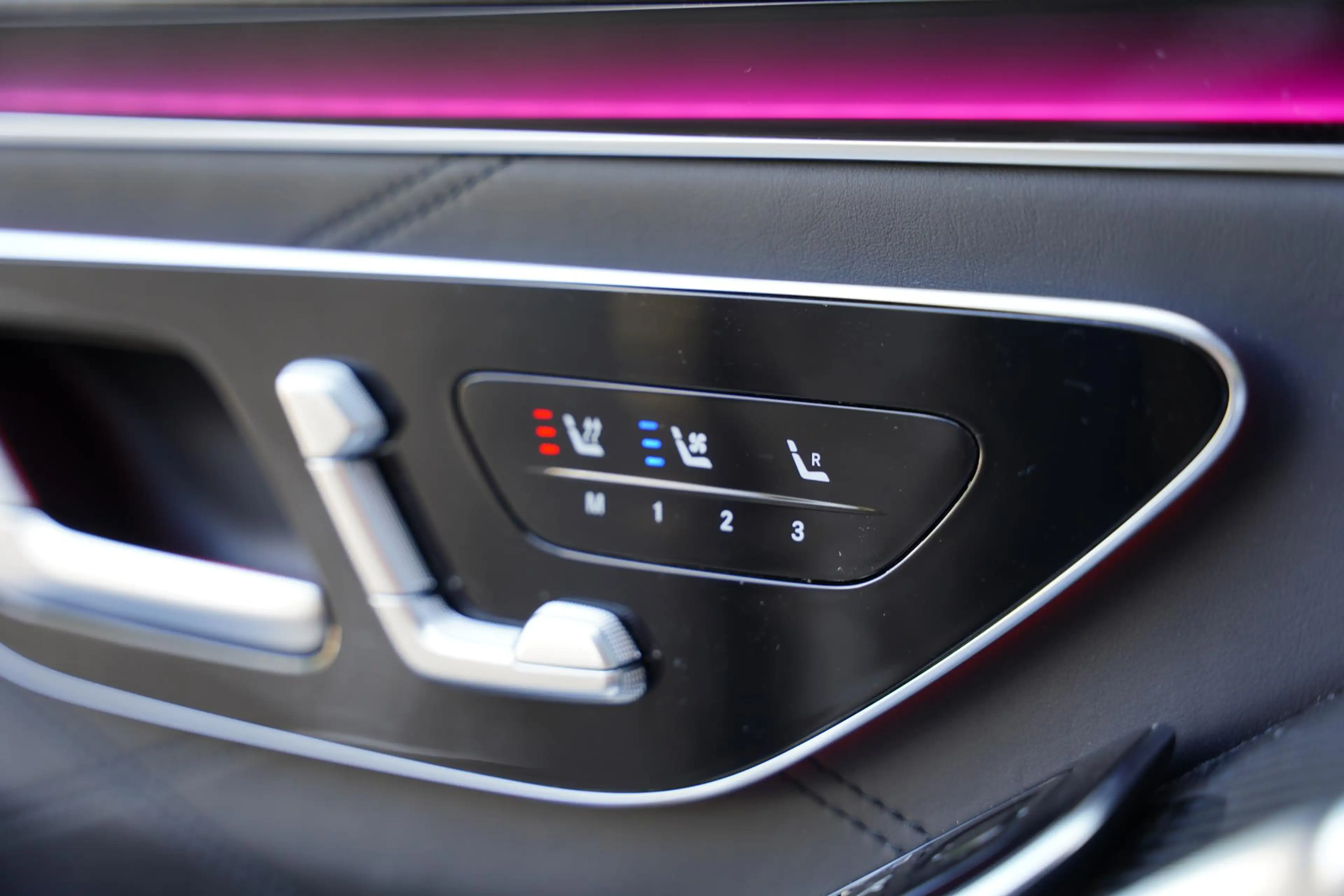 Mercedes-Benz S 63 AMG S E Performance / Carbon Pakket / Burmester — photo 22