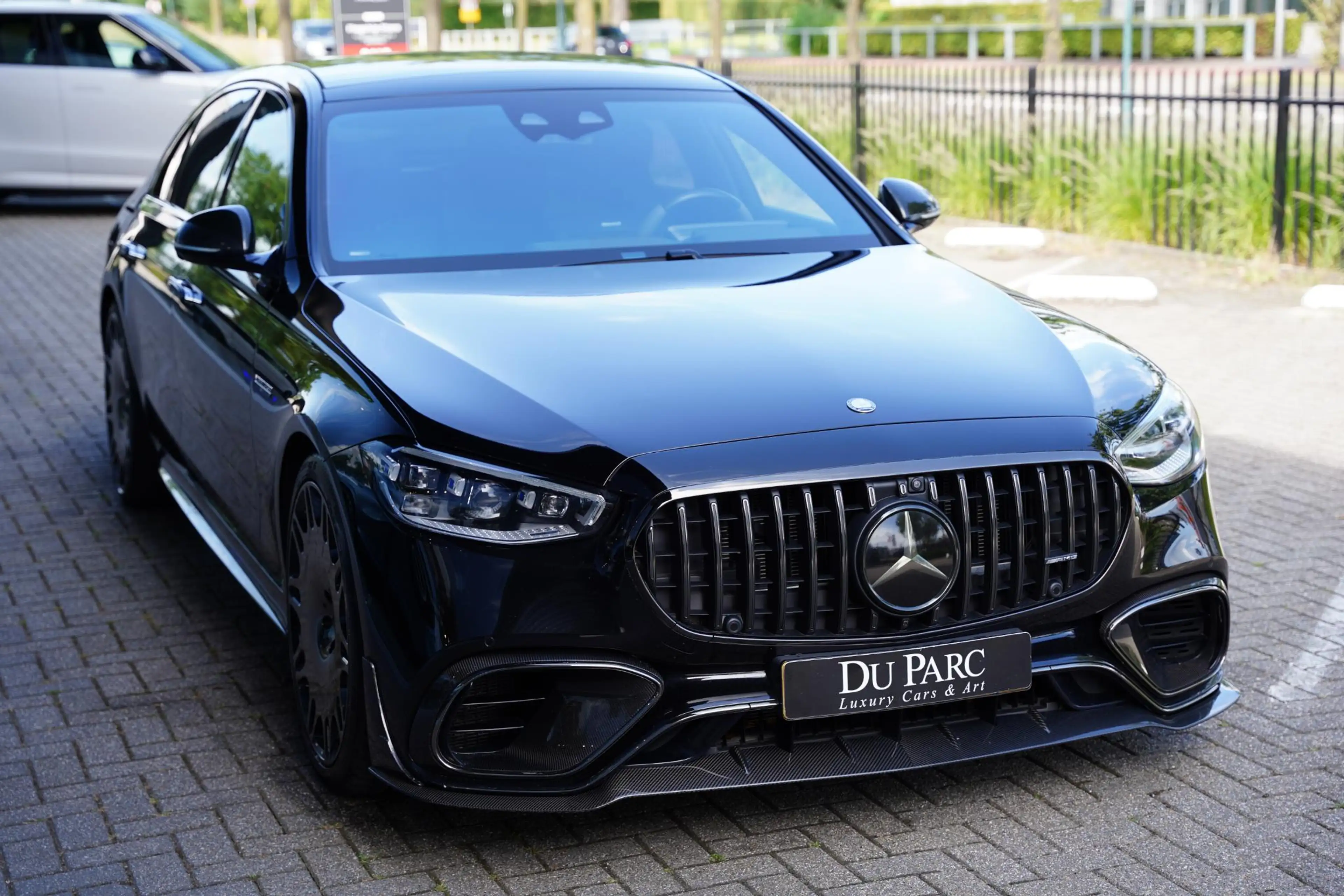 Mercedes-Benz S 63 AMG S E Performance / Carbon Pakket / Burmester — photo 30