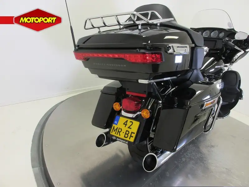 Harley-Davidson Electra Glide - foto 8