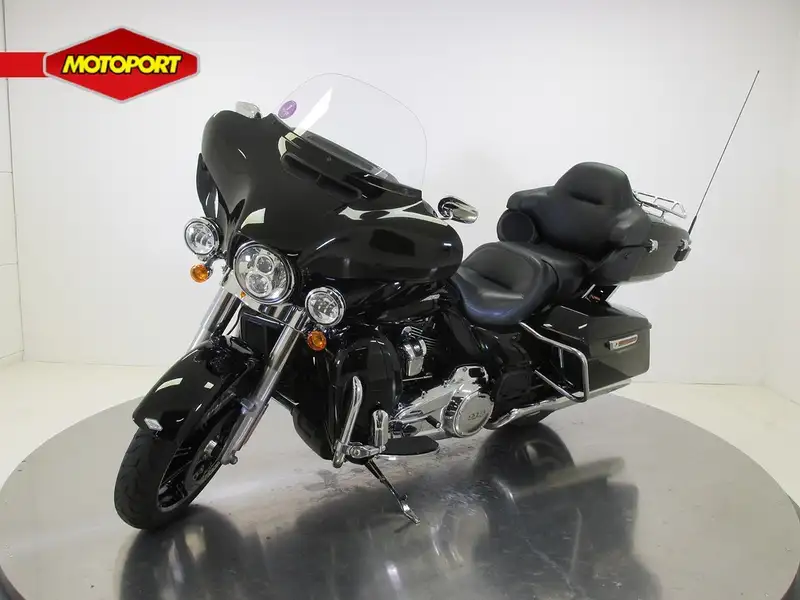 Harley-Davidson Electra Glide - foto 3