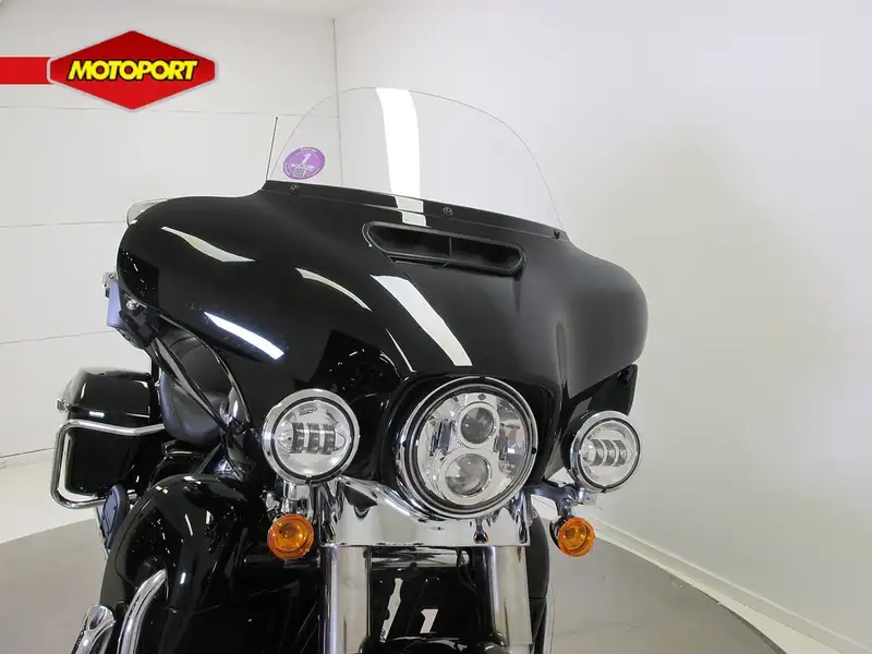 Harley-Davidson Electra Glide - foto 6