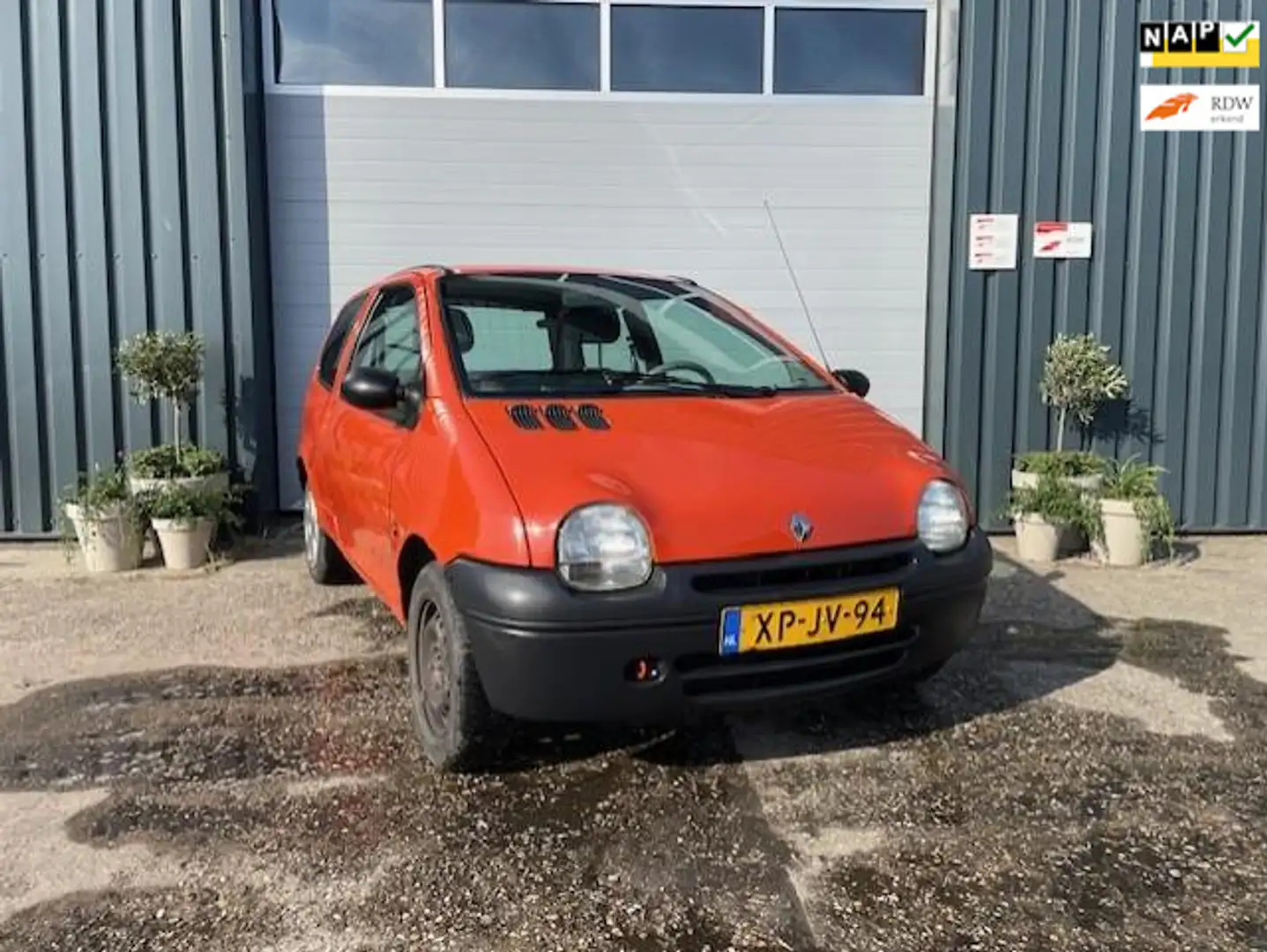 Renault Twingo 1.2 | Nieuwe APK Oranje - 1