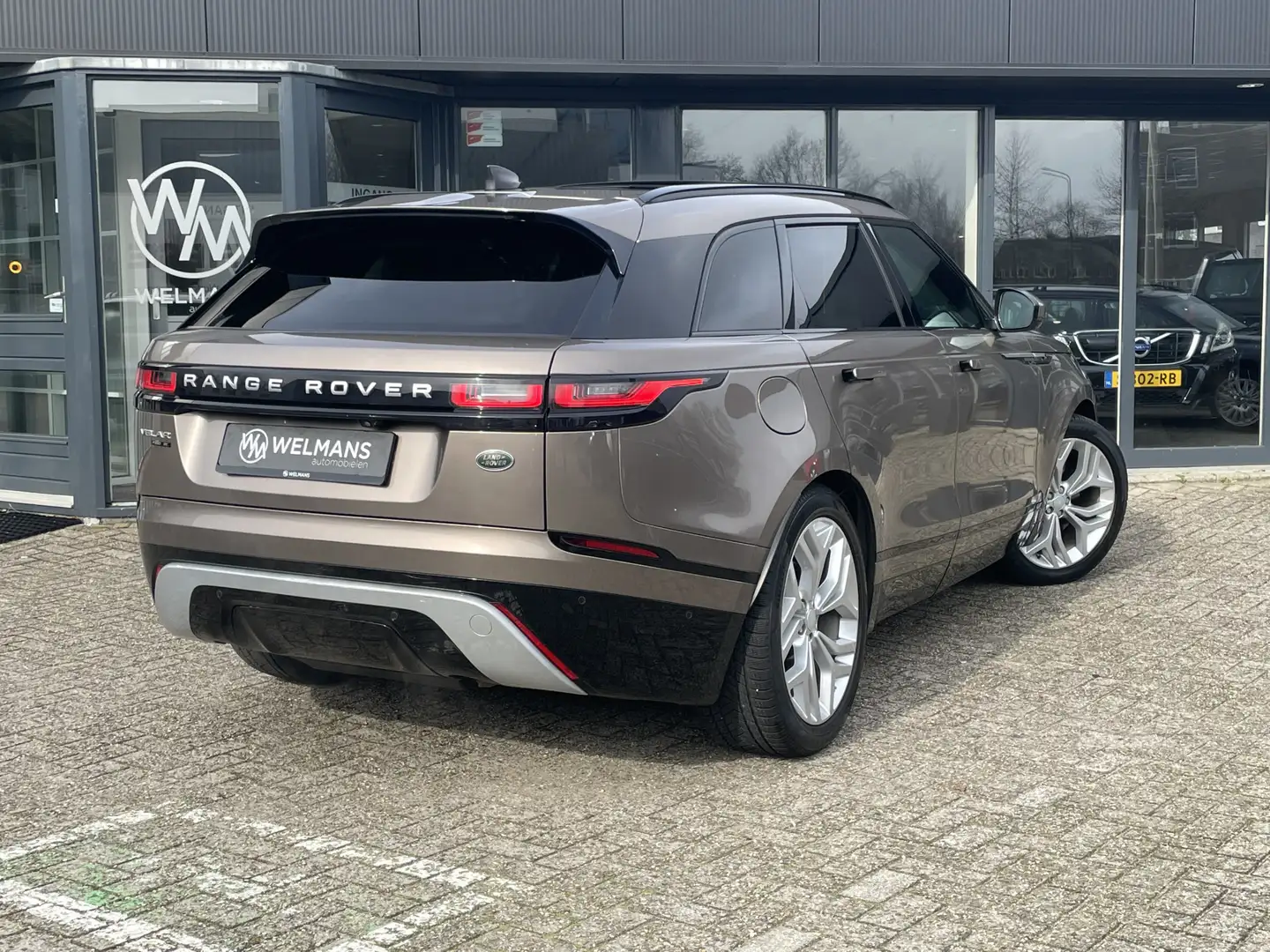 Land Rover Range Rover Velar 3.0 V6 SC AWD HSE 380 pk | Luchtvering | Stoelmass Maro - 2