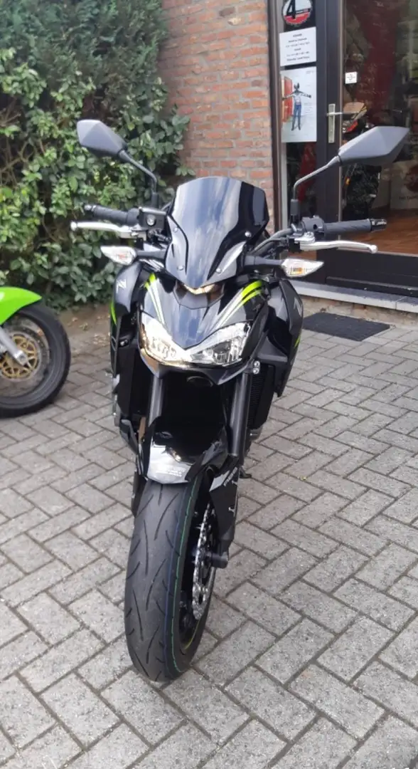 Kawasaki Z 900 Zwart - 2