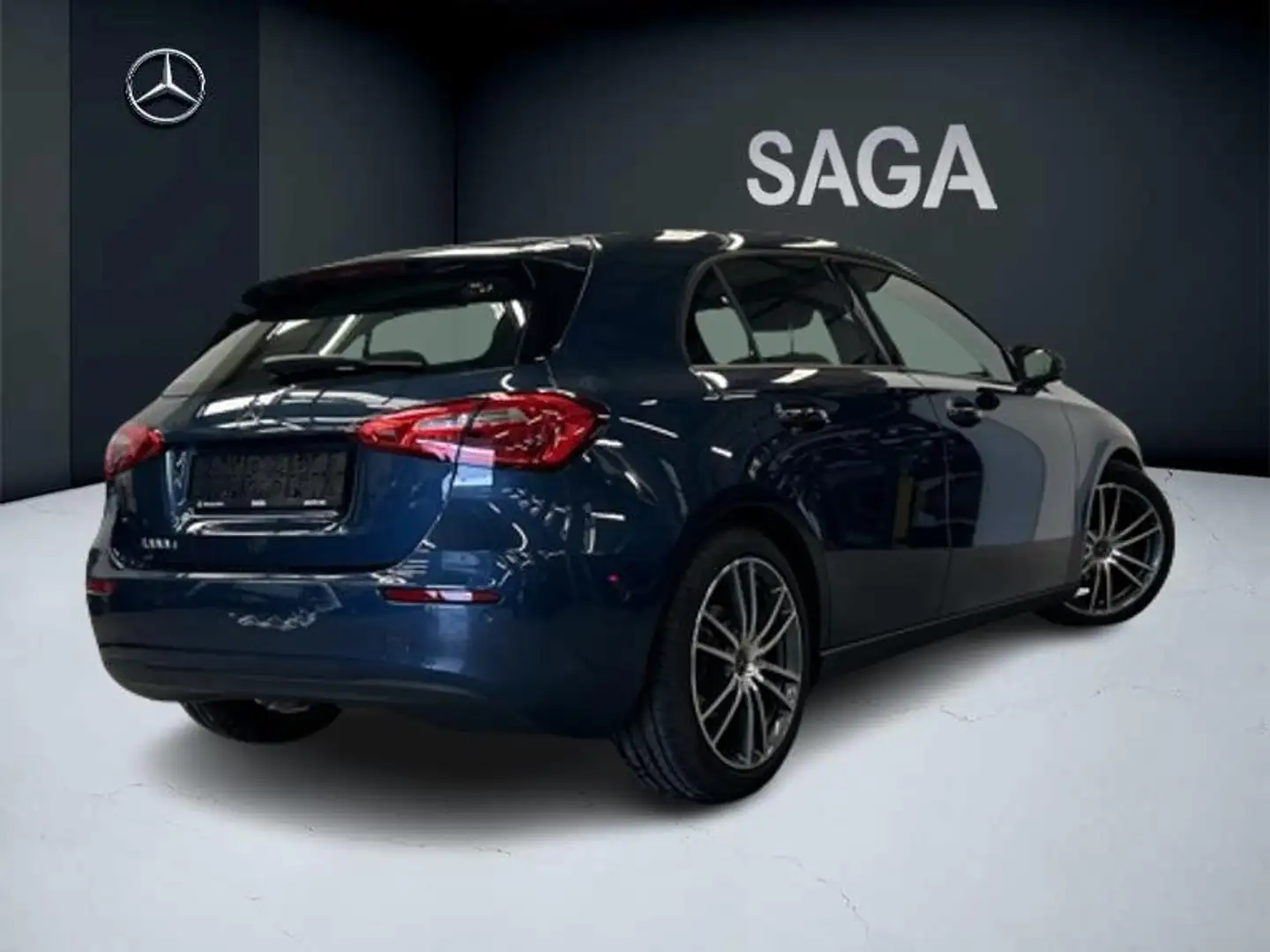 Mercedes-Benz A 180 d Style MBUX - 2