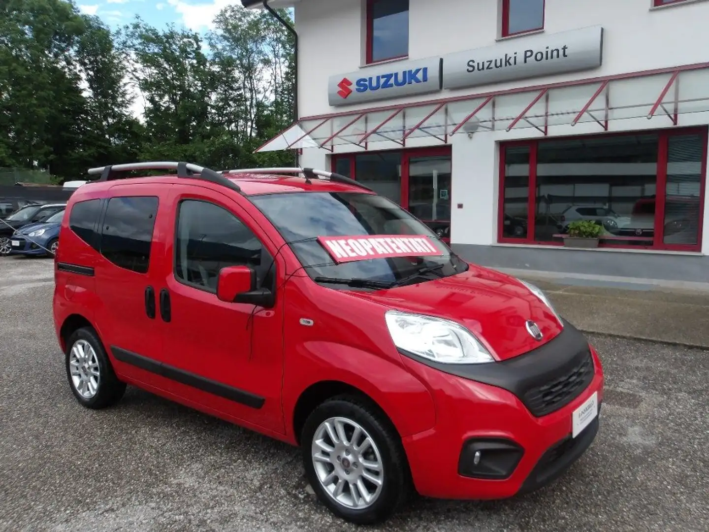 Fiat Qubo 1.4 8V 77 CV Lounge Rojo - 1