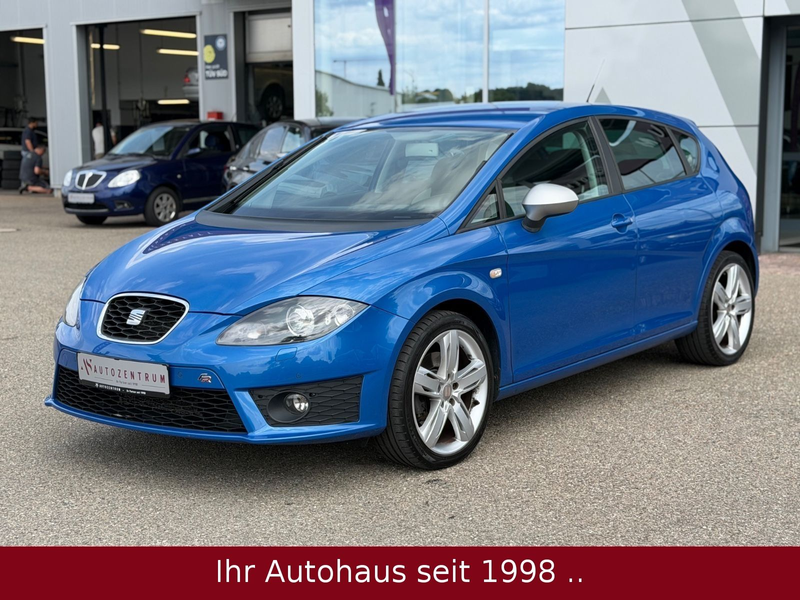 SEAT Leon 2.0 TDI FR DPF *I.HAND/BI-XENON/NAVI/PDC* — photo 2