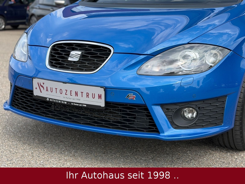 SEAT Leon 2.0 TDI FR DPF *I.HAND/BI-XENON/NAVI/PDC* — photo 3