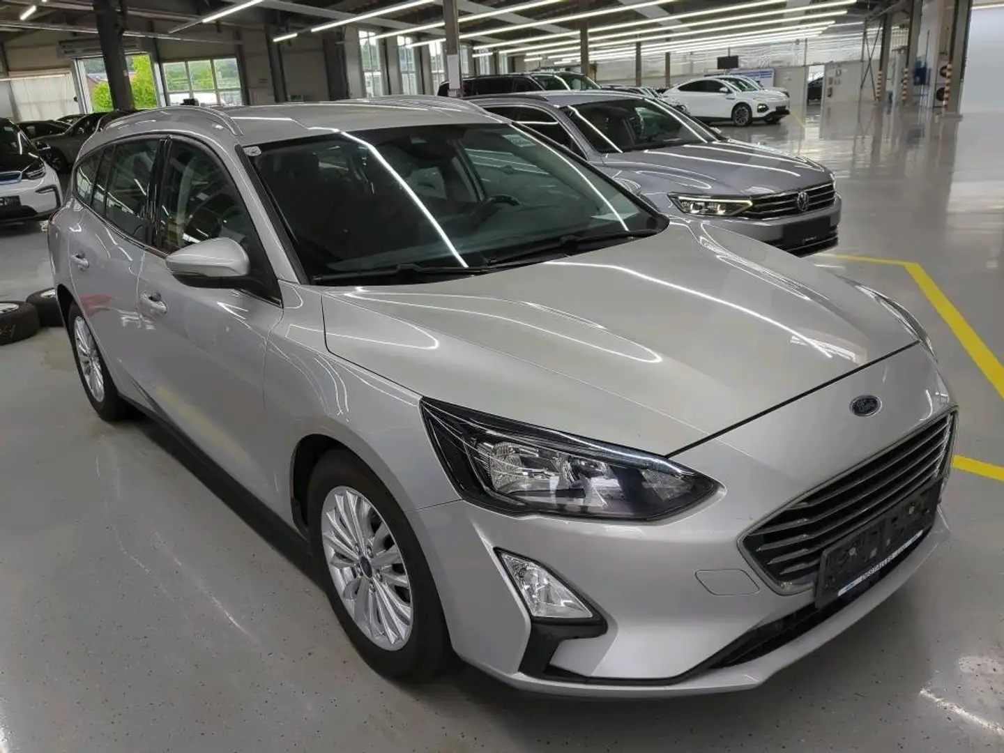 Ford Focus 2.0l EcoBlue Titanium Aut.,* LED, Navi, Sitzhzg.* Silber - 1