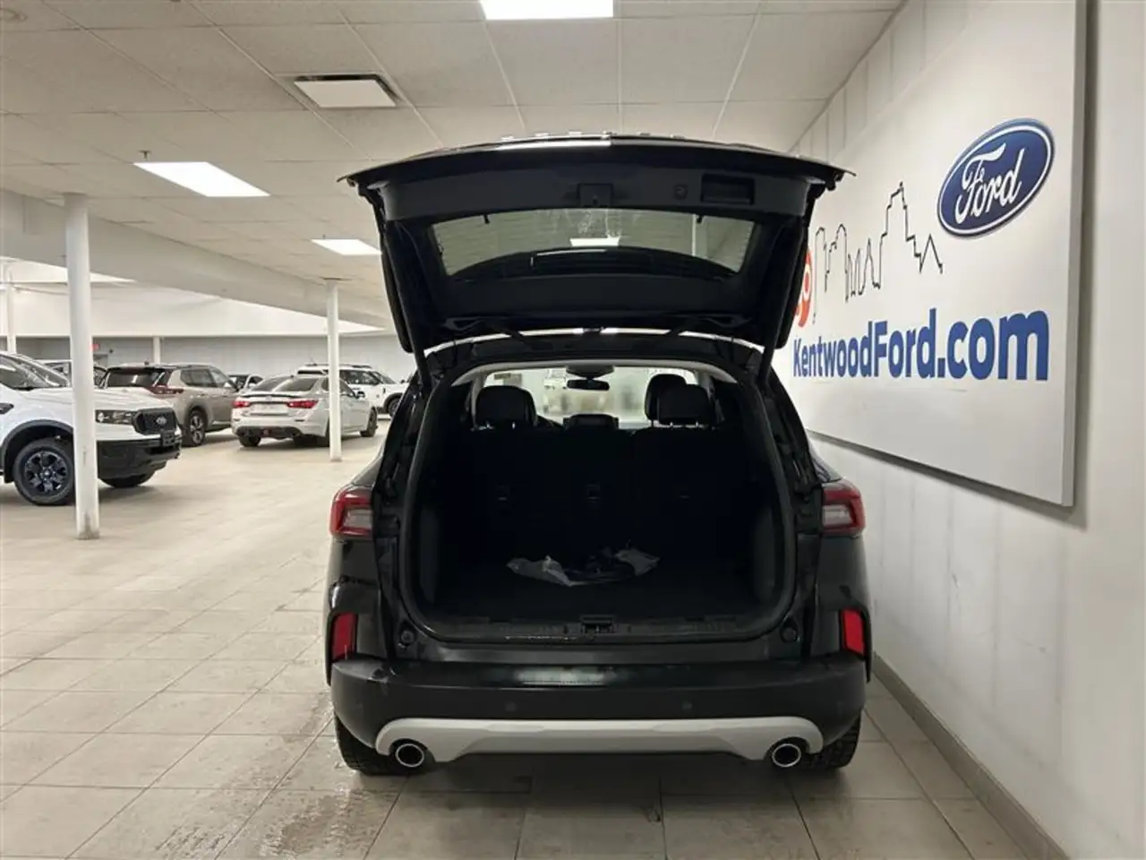 Ford Escape снимка Ford Escape