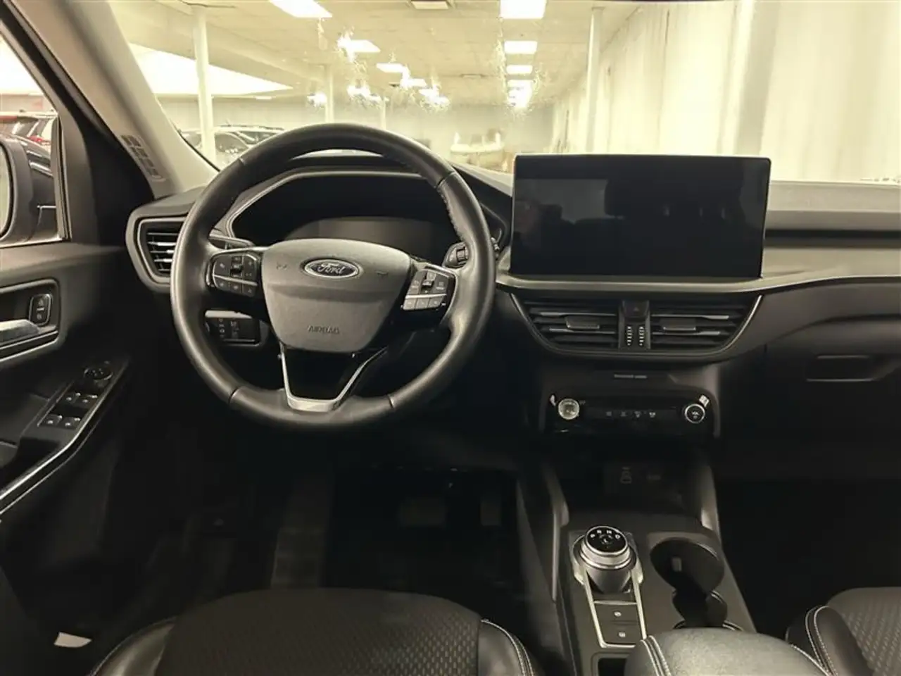 Ford Escape снимка Ford Escape