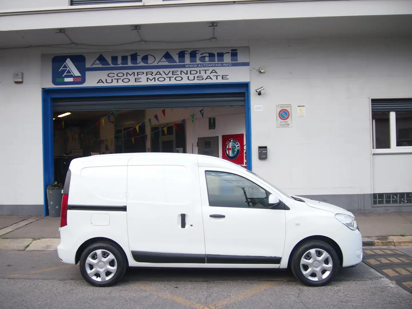 Dacia Dokker 1.6 GPL 105CV Ben Tenuto CLIMA Weiß - 2