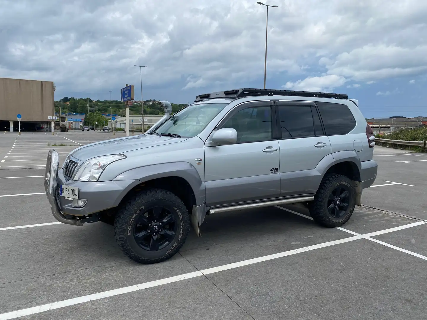 Toyota Land Cruiser Land Cruiser 3.0D-4D VX Srebrny - 1