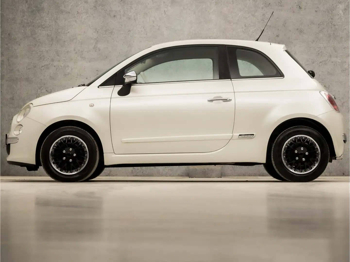 Fiat 500 1.2 Pop Automaat (NAVIGATIE, 4 CILINDER, NAP, AIRC - 2