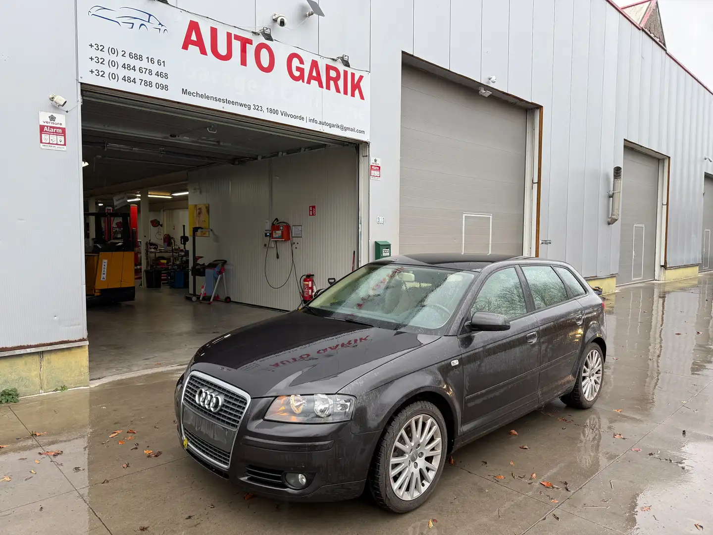 Audi A3 A3 Sportback 1.6i 16v FSI Ambiente - 1