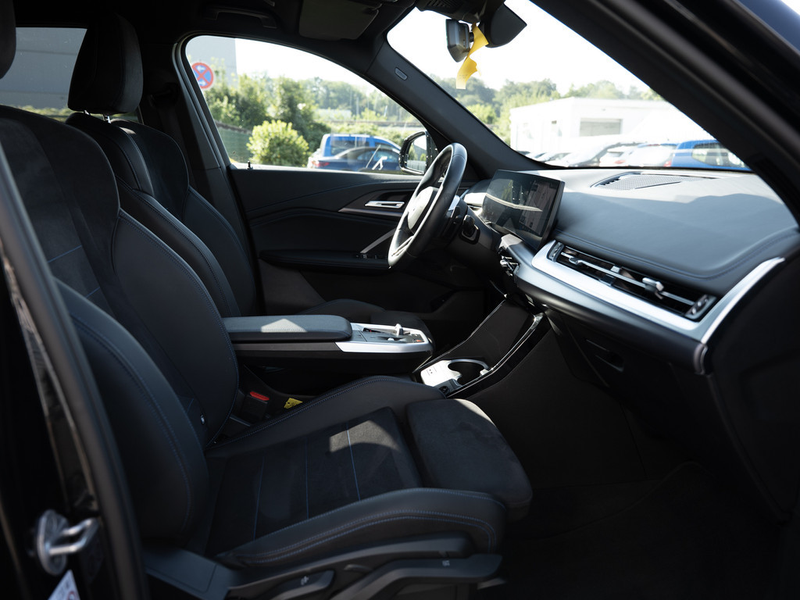 BMW X1 sDrive 18i M-Sport LED ACC NAVI KAMERA SHZ — photo 8