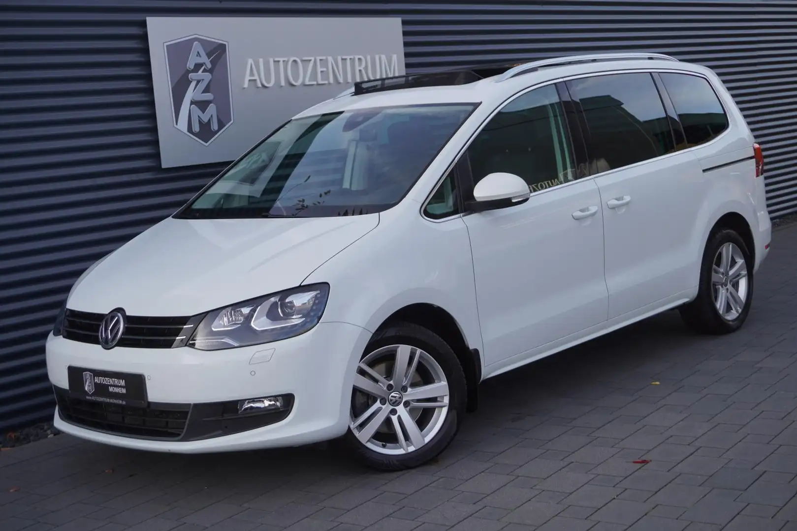 Volkswagen Sharan 1.4 TSI 7-SITZER|PANORAMA|KAMERA|NAVI|AHK Weiß - 1