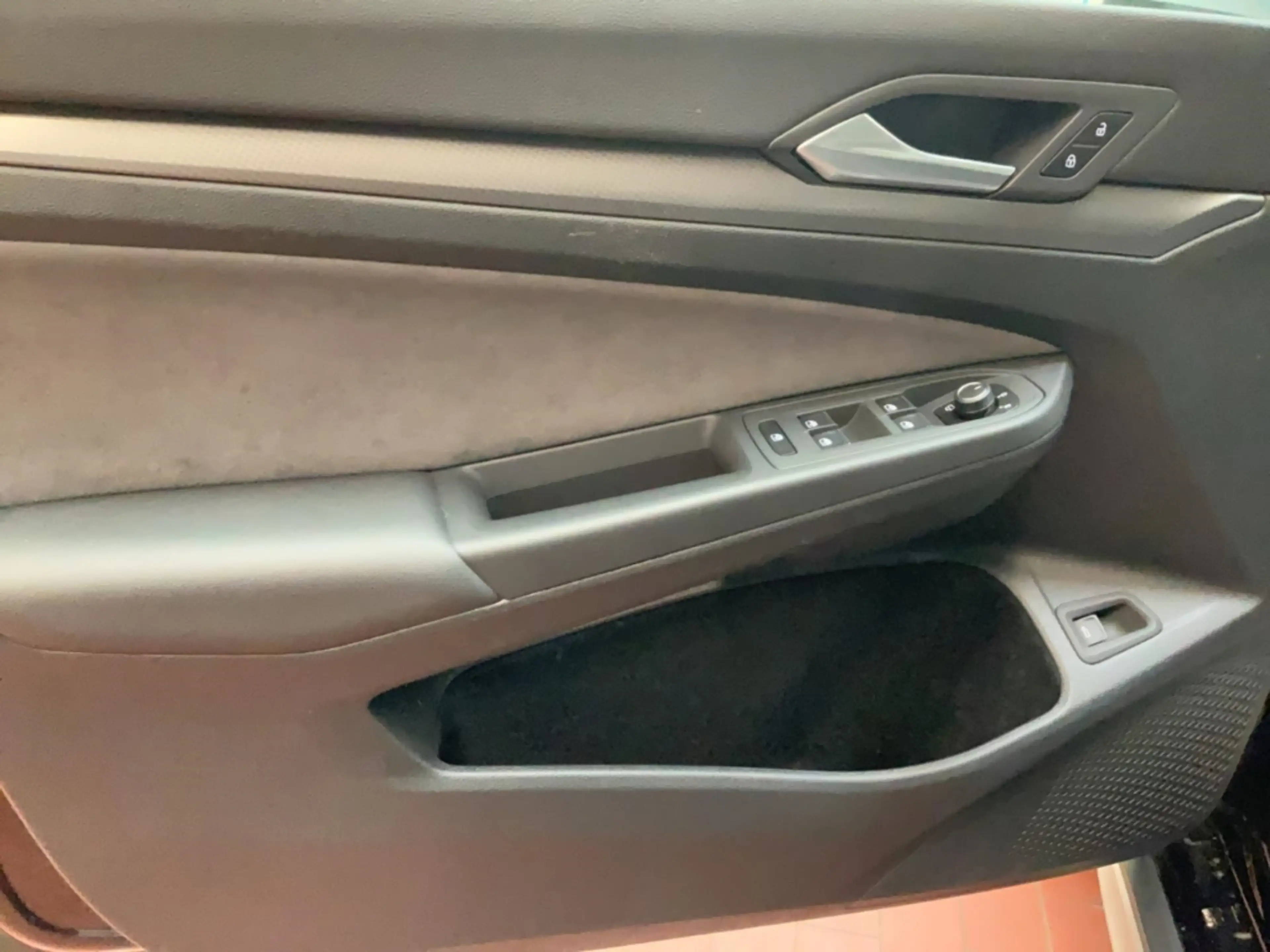 Volkswagen Golf Variant VIII Alltrack 2.0 TDI 4Motion Alu Matrix-LED AHK P — photo 12