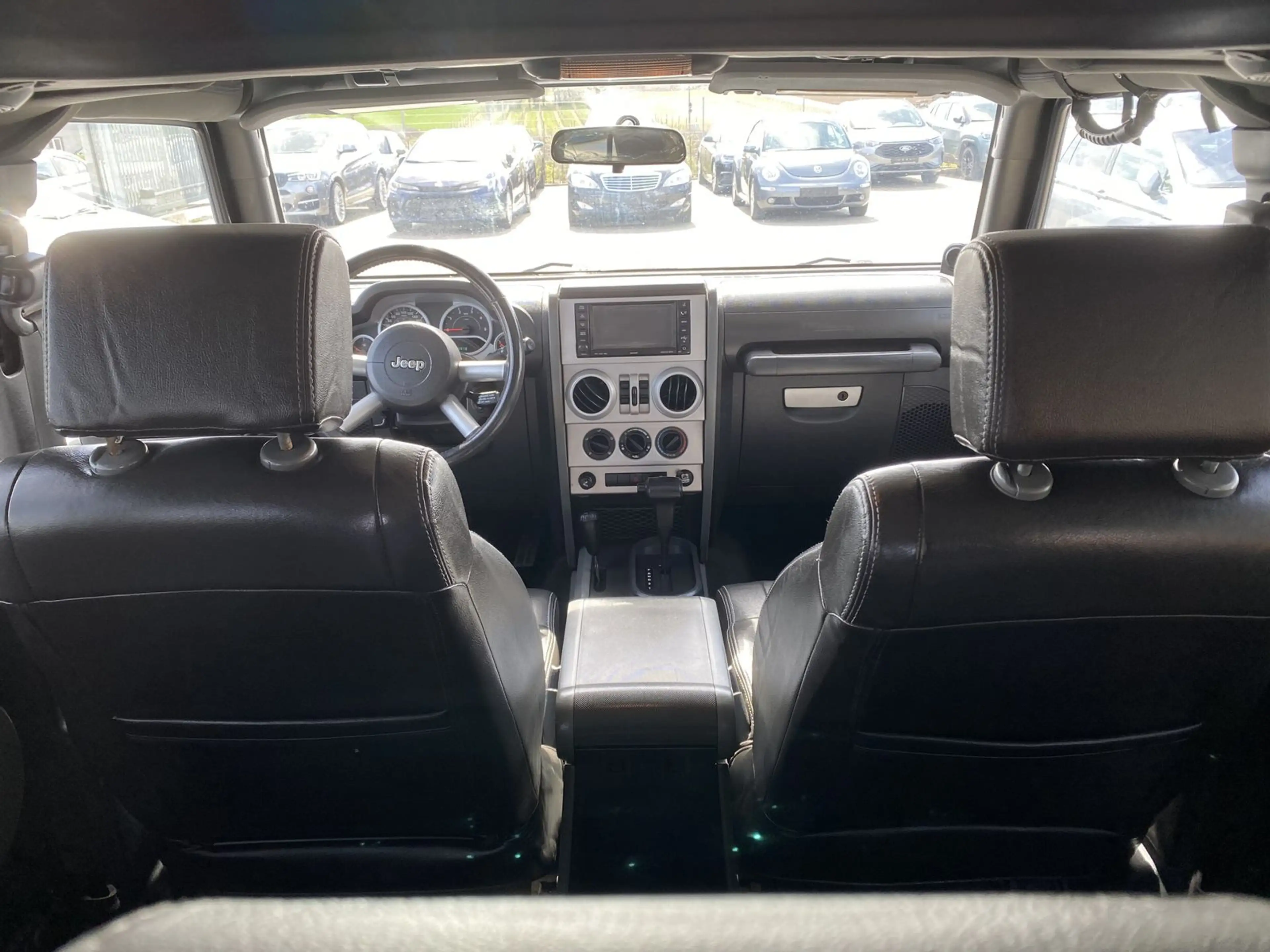 Jeep Wrangler Sahara/Leder/Navi/TÜN NEU/SOFTTOP — photo 11