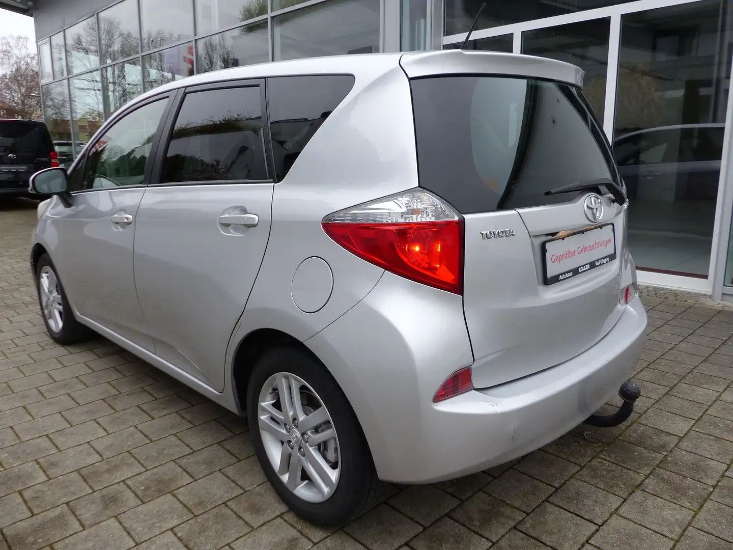 Toyota Verso-S Automatik Life Klima Kamera PANO Alu AHK Argent - 2