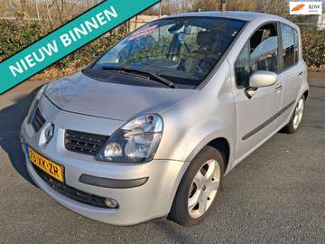 1.6-16V Dynamique MET FIJNE AUTOMAAT LEKT IETS OLI