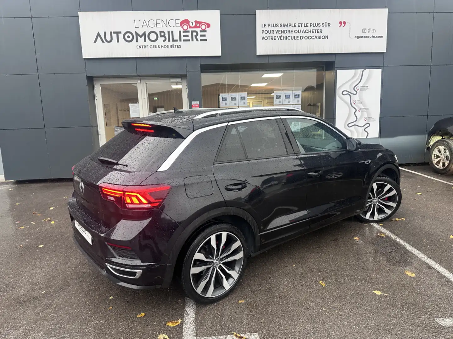 Volkswagen T-Roc 2.0 TDI 150 DSG7 Carat R-Line Negro - 2