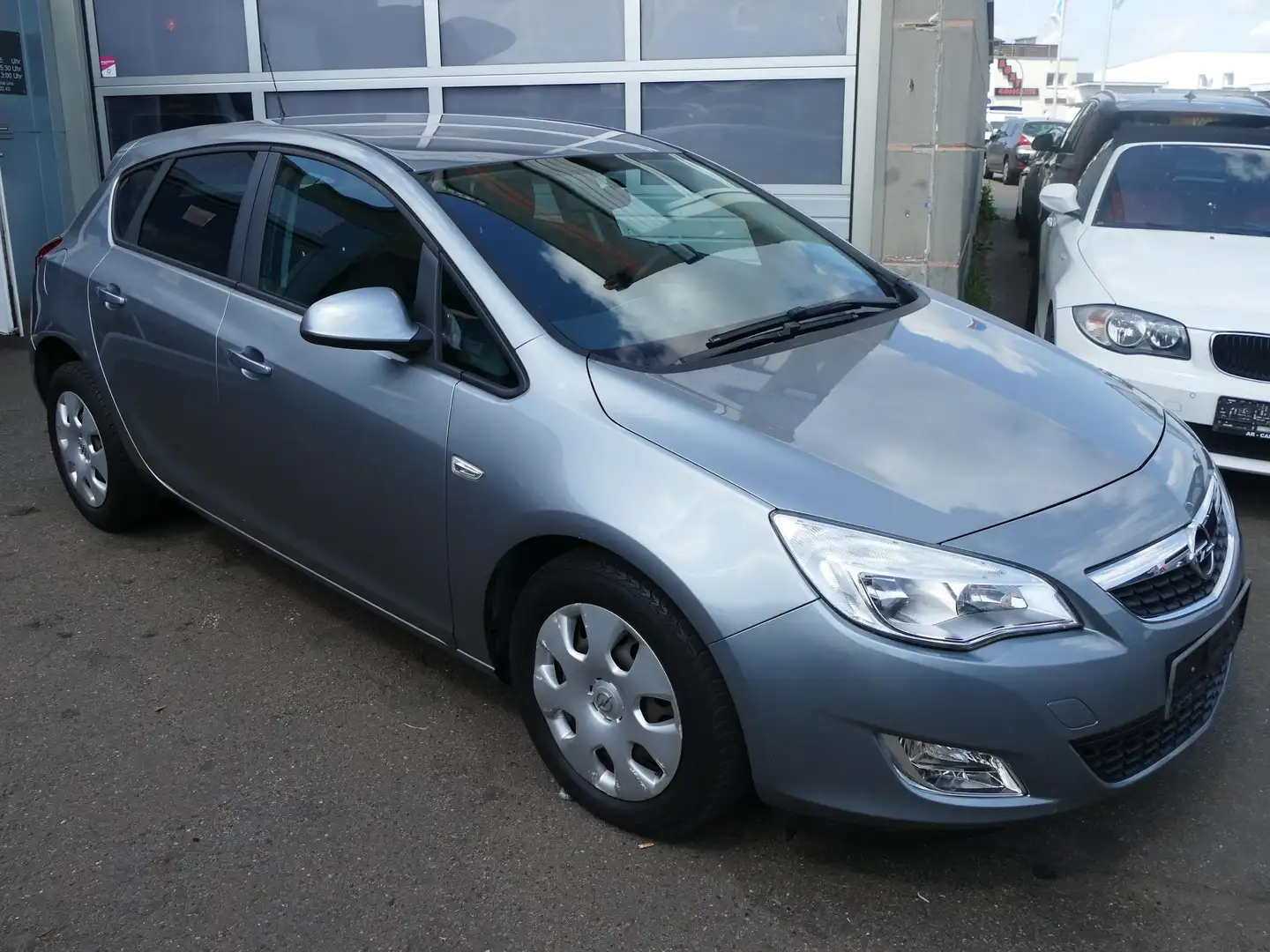 Opel Astra J 1.4 EcoFLEX Edition Klima Tempomat Isofix Radio Gris - 2