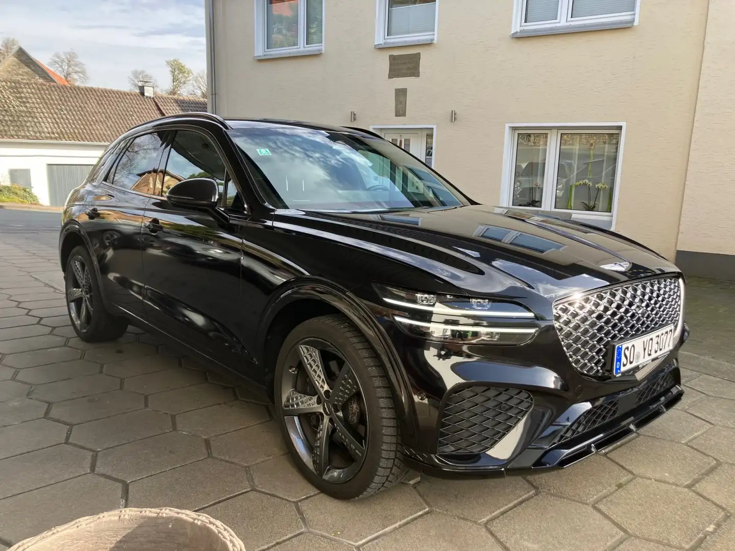 Genesis GV70 2.5T AWD Sport Panorama Leder Lexicon 21 Zoll LM Schwarz - 2