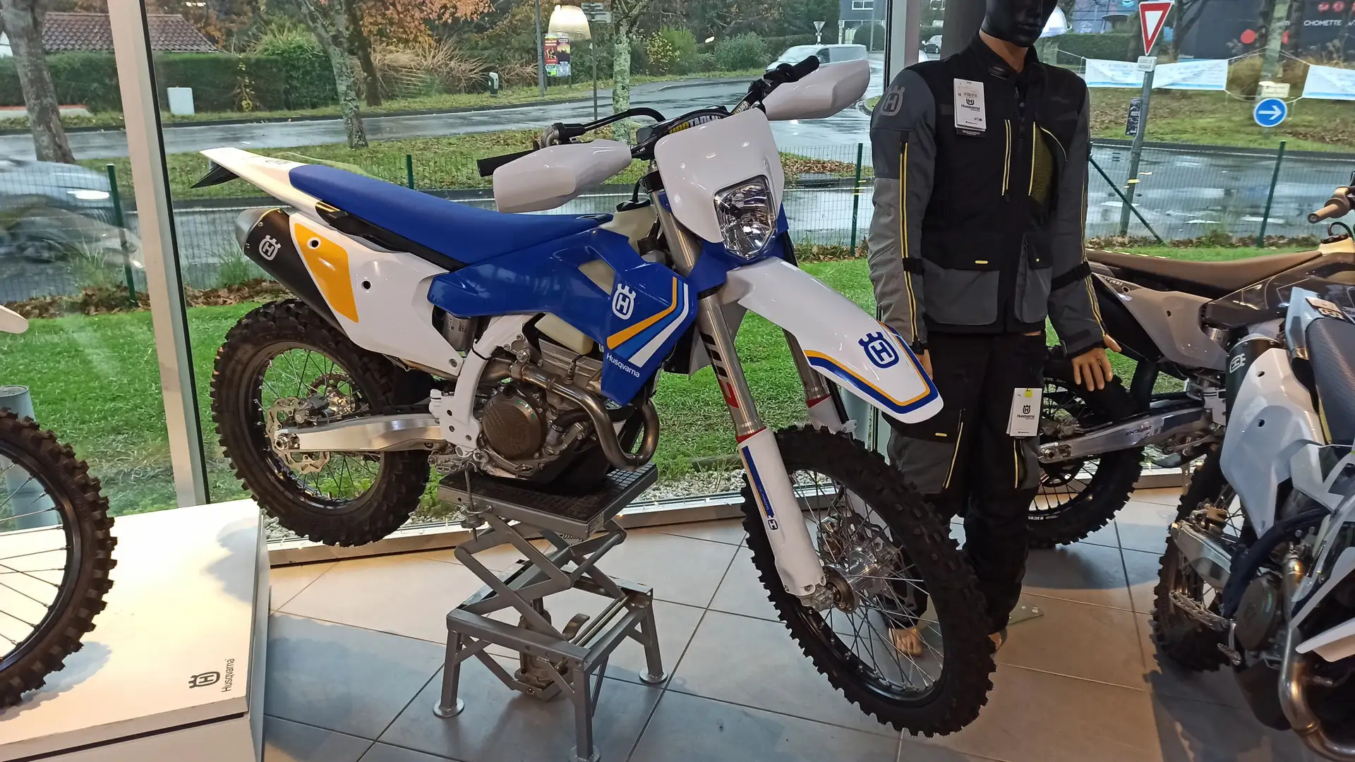 Husqvarna FE 350 Bleu - 2