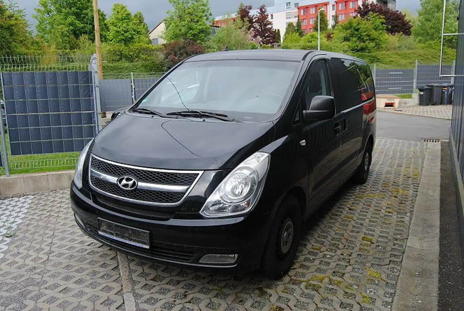 Hyundai H-1 . 2.5 CRDI.8-Sitzer.Klima.Turboschaden Černá - 1