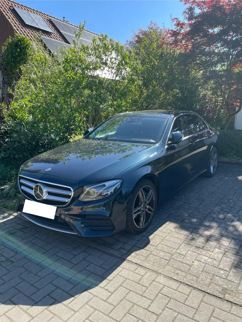 Mercedes-Benz E 250 9G-TRONIC AMG Line Vert - 2